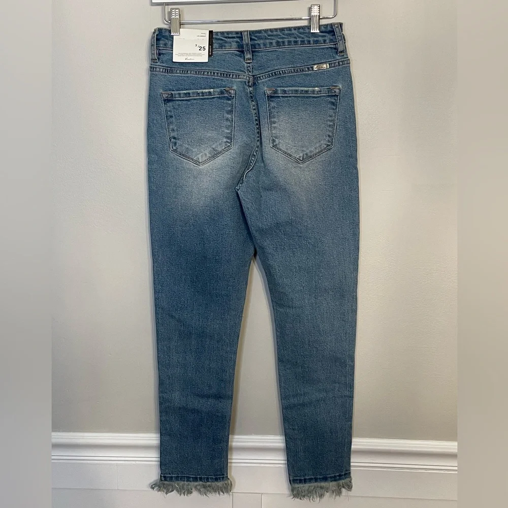 Kancan NWT High Rise Straight Relaxed Fit Jeans Size 3/25 Frayed Hems - Picture 9 of 12